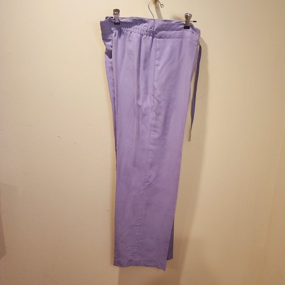 Silk Collection by Harve Benard Lavander 100% Silk Straight legs pants  size 6 - Picture 5 of 9